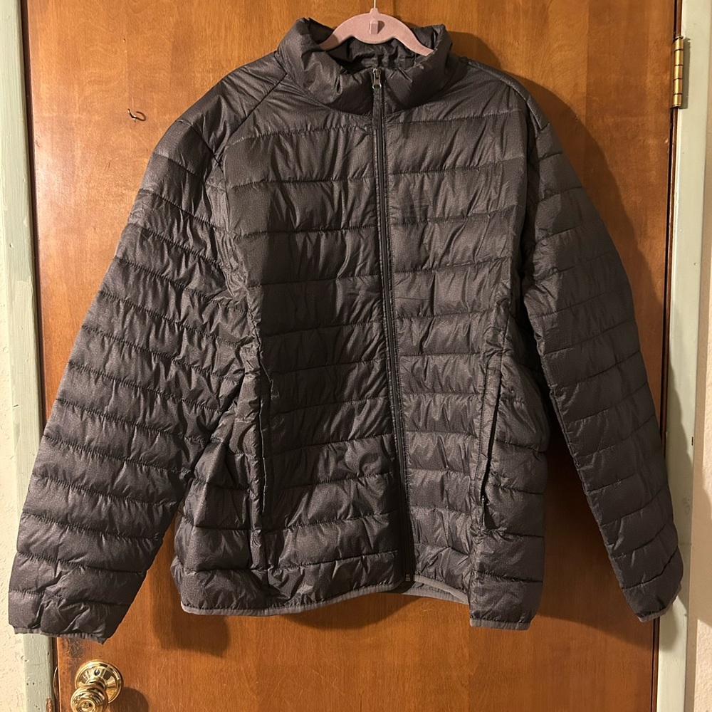 Amazon Essentials Packable Puffer Jacket - image 3